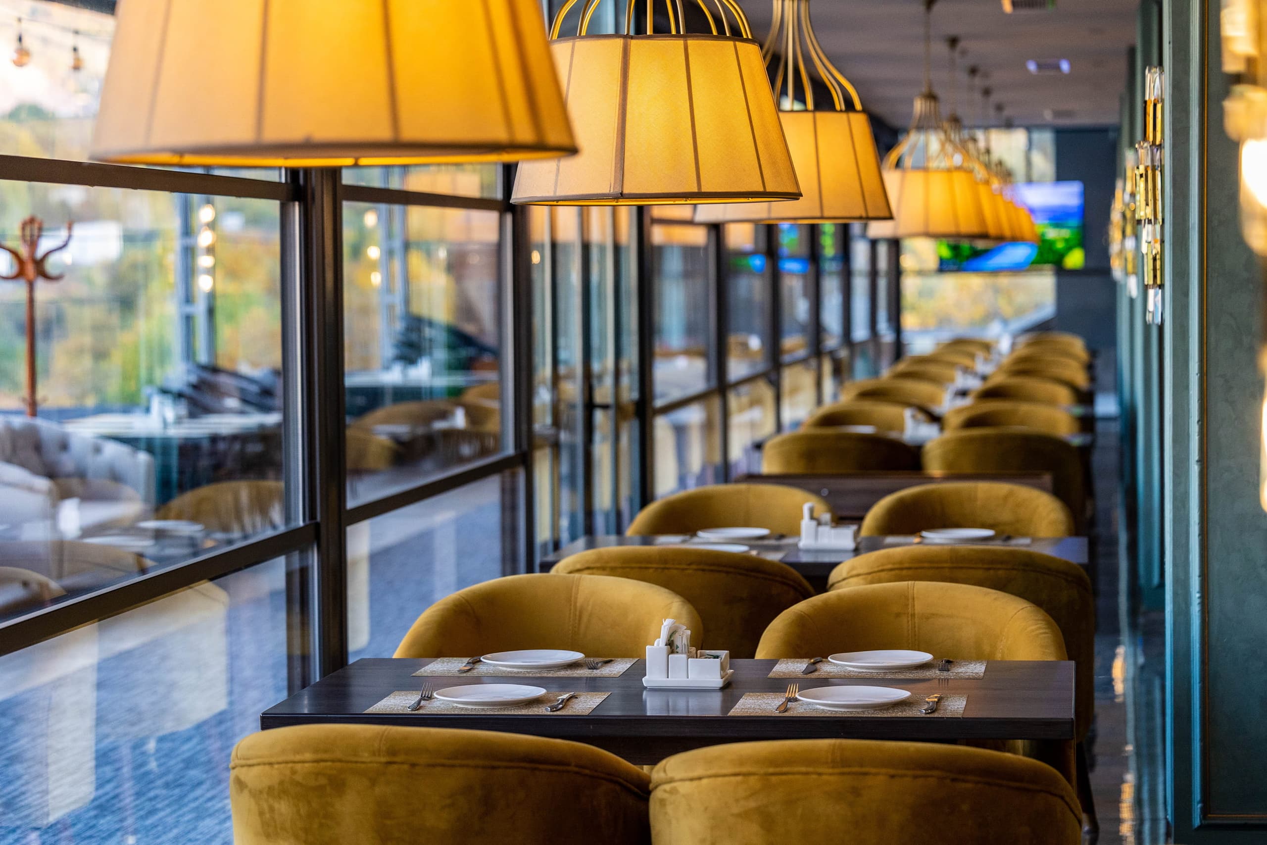 Mountain-View Restaurant in Chimgan