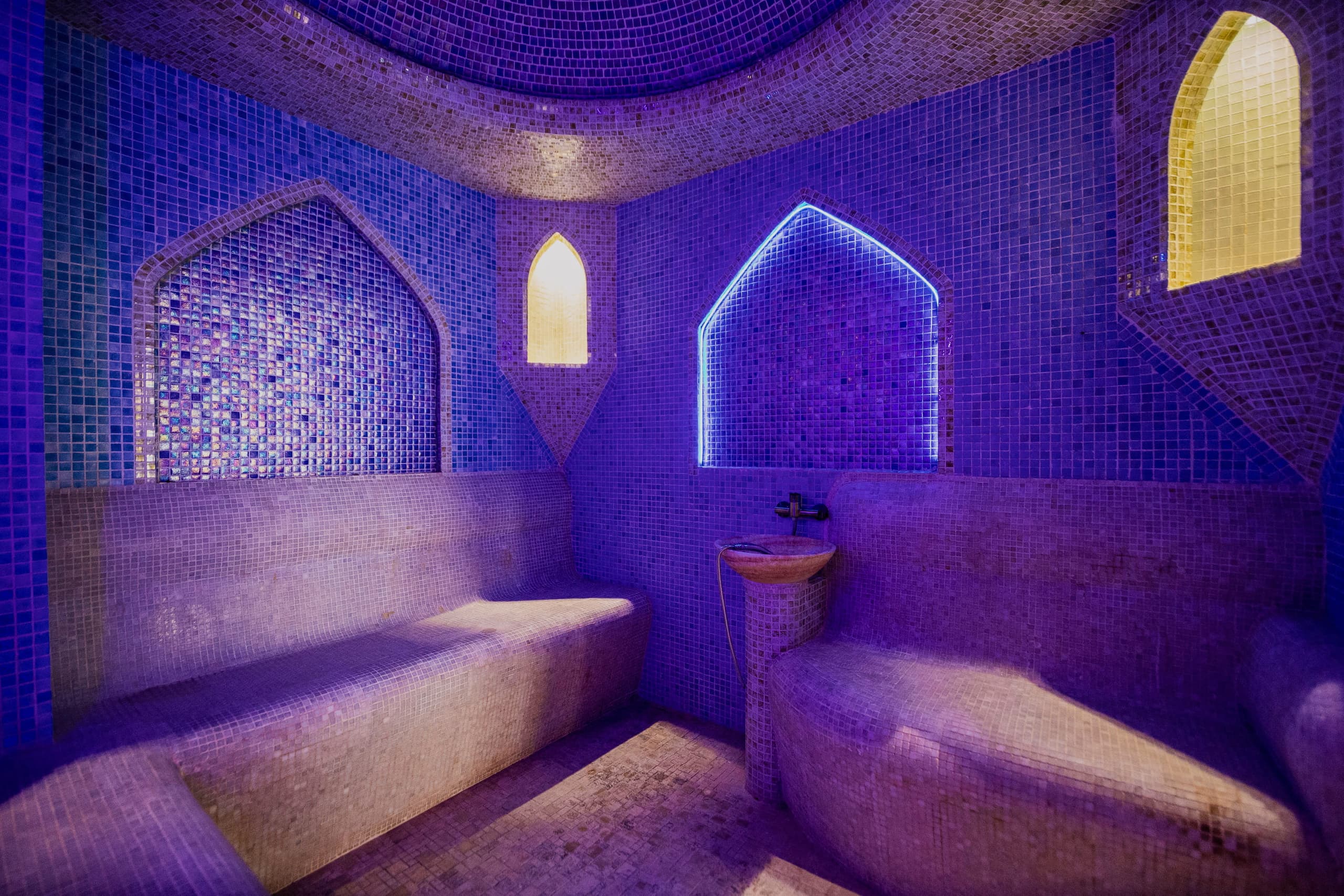 listing card gallery